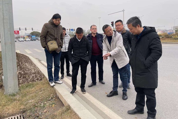 1610066701375004.jpg 質(zhì)檢站站長(zhǎng)熊新昌東大道拓寬改造提升工程6004001.jpg