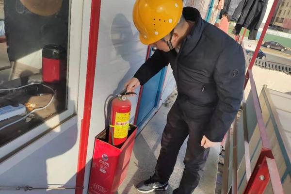 1610097728827918.jpg 南昌市政建設(shè)桃花南路安置房項目冬季施工安全專項檢查6004004.jpg