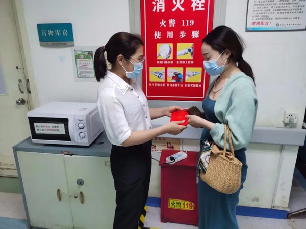 1620780831203181.jpg 南昌市政建設集團全體員工為患病退休職工籌集捐款6002.jpg