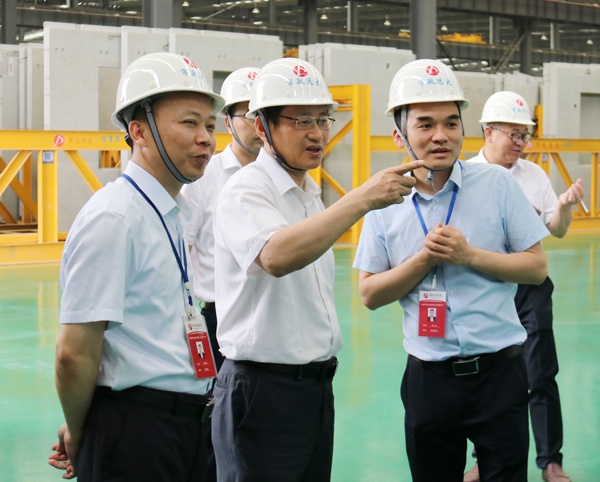 1620898662695970.jpg 江西省工信廳副廳長(zhǎng)江明成蒞臨市政遠(yuǎn)大公司調(diào)研裝配式建筑600.jpg