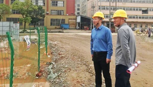 1621578981577022.jpg 南昌市政建設(shè)集團(tuán)王海龍前往廣州路東延工程項(xiàng)目檢查指導(dǎo)工作600.jpg