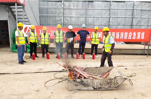 1623916307200307.jpg 無錫XDG-2020-55號地塊開發(fā)建設(shè)項(xiàng)目部開展消防應(yīng)急演練6001.jpg