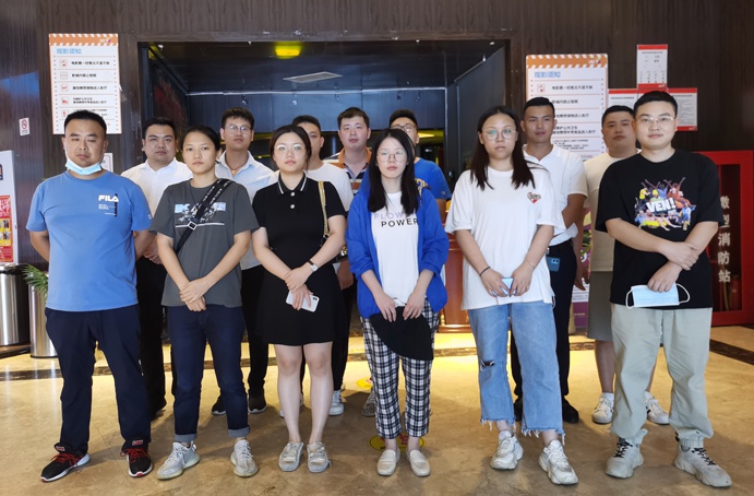 1627261337736141.jpg 南昌市政建設(shè)集團組織黨員干部觀看電影三灣改編691.jpg