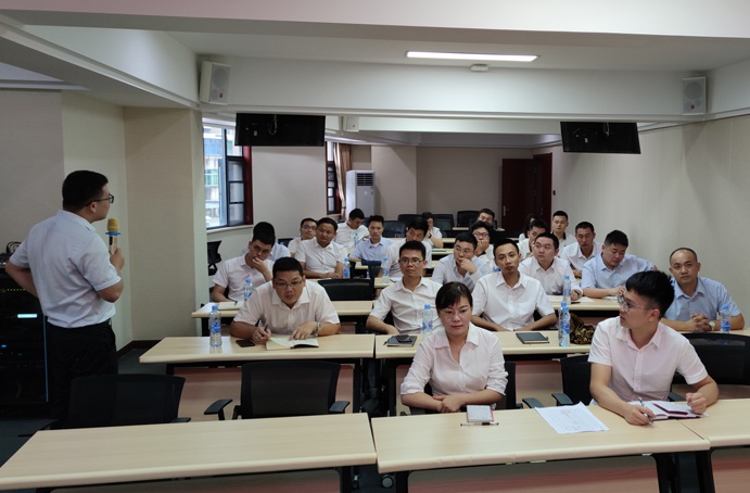 1630547383227083.jpg 南昌市政建設(shè)集團2021年新員工入職培訓6912.jpg