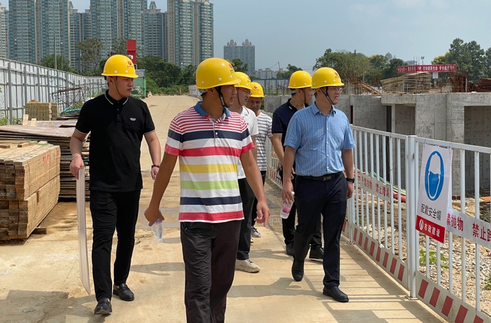 1631242492704027.jpg 南昌市政建設(shè)集團(tuán)付海華前往天御城一期項(xiàng)目6911.jpg