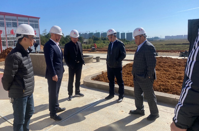 1636593999101332.jpg 南昌市政建設(shè)集團徐旭調(diào)研市政公用綠色建筑產(chǎn)業(yè)園項目691.jpg