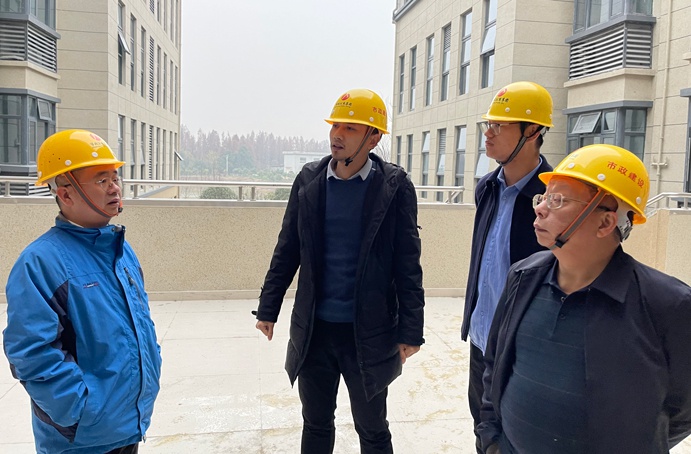 1640759825132455.jpg 肖長華前往市政公用生態(tài)農(nóng)業(yè)示范園研發(fā)大樓項目檢查指導691.jpg