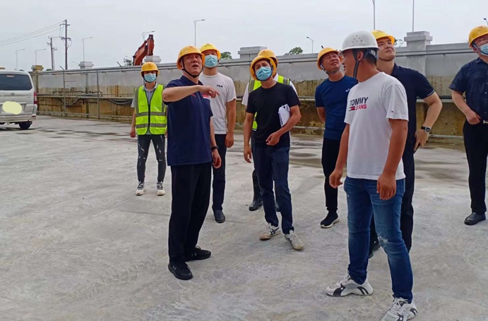 1654485122443999.jpg 徐旭帶隊(duì)前往S49楓生快速路提升改造工程秦坊安置房項(xiàng)目檢查慰問6911.jpg