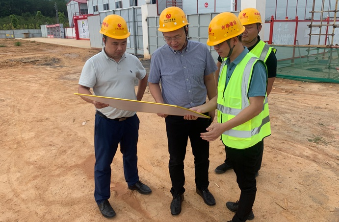 市政建設(shè)王海龍到市政綠色建材科技產(chǎn)業(yè)園項目調(diào)研 市政建設(shè)王海龍到市政綠色建材科技產(chǎn)業(yè)園項目調(diào)研