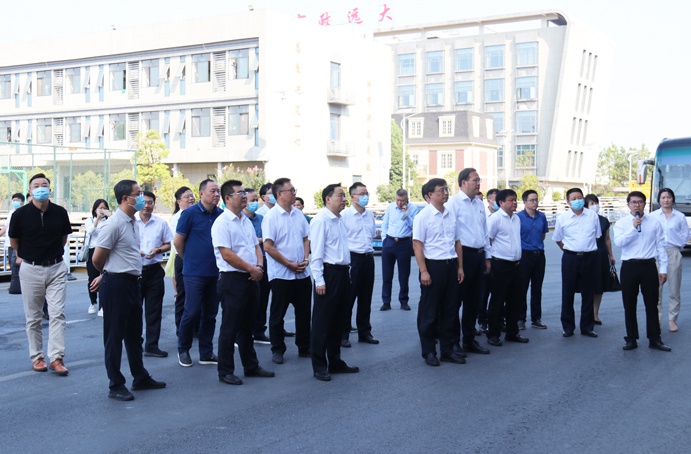 江西省住建廳黨組書記李緒先深入市政遠大公司調(diào)研裝配式建筑 江西省住建廳黨組書記李緒先深入市政遠大公司調(diào)研裝配式建筑