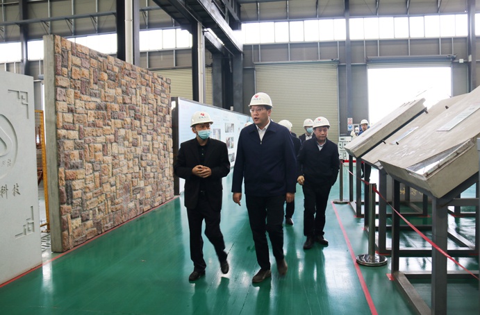 南昌縣委書記陳翔調(diào)研市政遠(yuǎn)大公司 南昌縣委書記陳翔調(diào)研市政遠(yuǎn)大公司