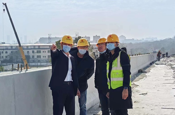 徐旭深入在建項目一線檢查指導 徐旭深入在建項目一線檢查指導