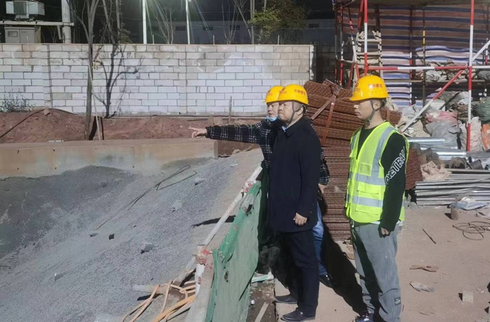 呂文前往贛州項(xiàng)目調(diào)研慰問 呂文前往贛州項(xiàng)目調(diào)研慰問