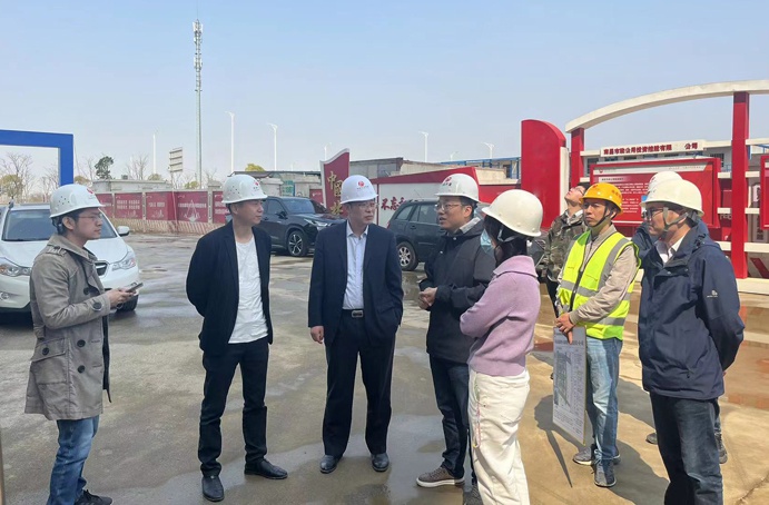 市政公用集團劉順保到朱橋東路項目、昌東三路項目、秦坊安置房項目調(diào)研