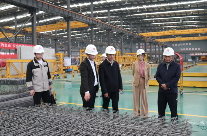 南昌市住房和城鄉(xiāng)建設(shè)局副局長(zhǎng)薛凱喜到市政遠(yuǎn)大公司調(diào)研裝配式建筑 南昌市住房和城鄉(xiāng)建設(shè)局副局長(zhǎng)薛凱喜到市政遠(yuǎn)大公司調(diào)研裝配式建筑