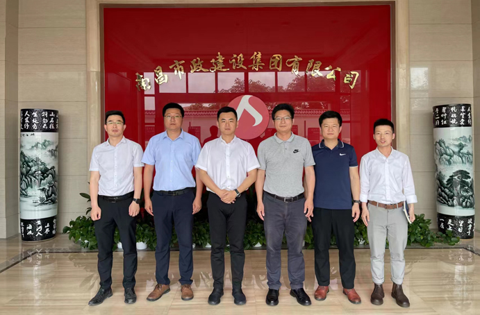 華東交通大學(xué)土木建筑學(xué)院副院長張季來到我司交流座談 華東交通大學(xué)土木建筑學(xué)院副院長張季來到我司交流座談