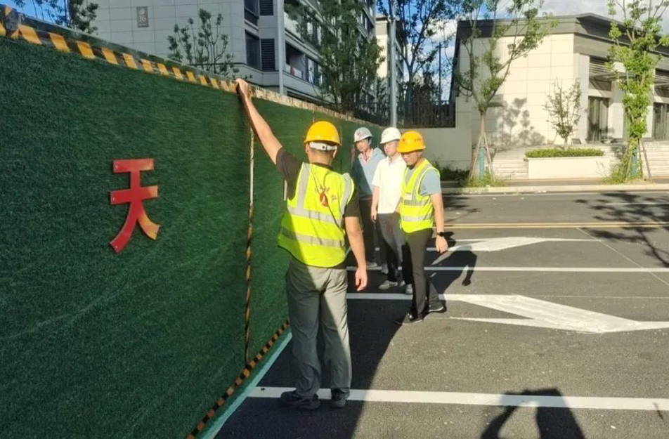 南昌市政建設(shè)集團開展占道施工安全專項整治行動 南昌市政建設(shè)集團開展占道施工安全專項整治行動