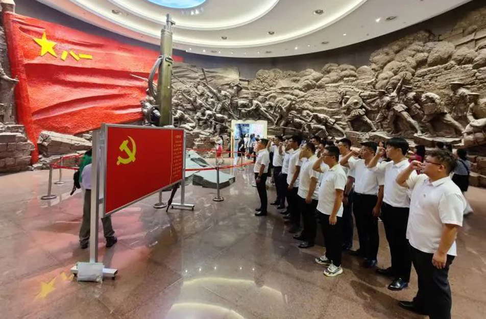 事業(yè)二部黨支部組織參觀八一起義紀(jì)念館 事業(yè)二部黨支部組織參觀八一起義紀(jì)念館