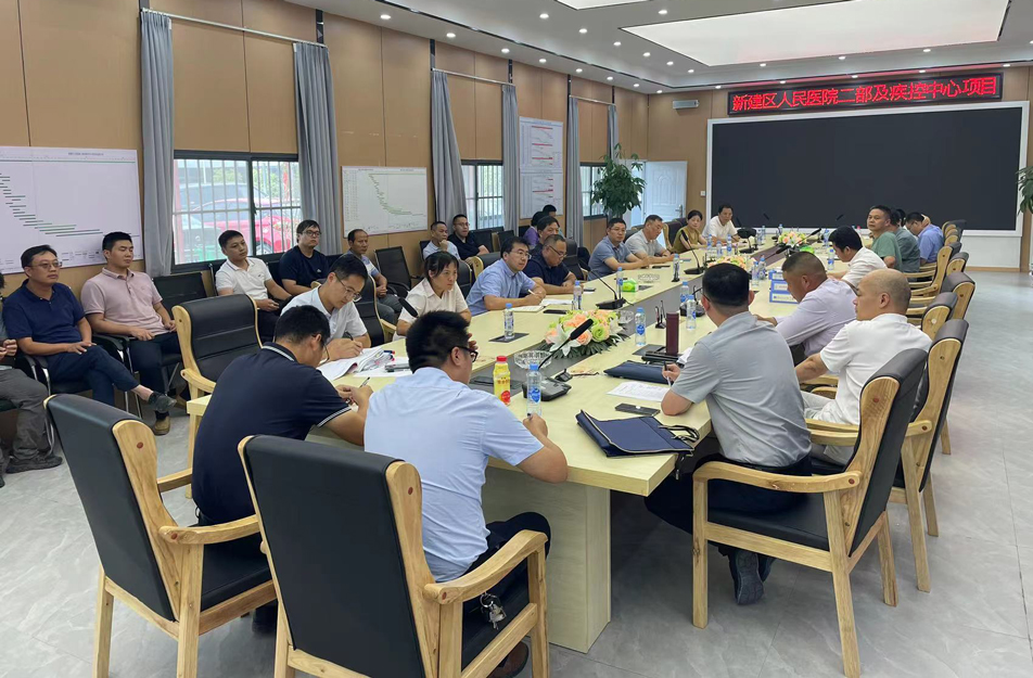 省城鎮(zhèn)發(fā)展服務(wù)中心專家組到新建醫(yī)院項目調(diào)研指導(dǎo)