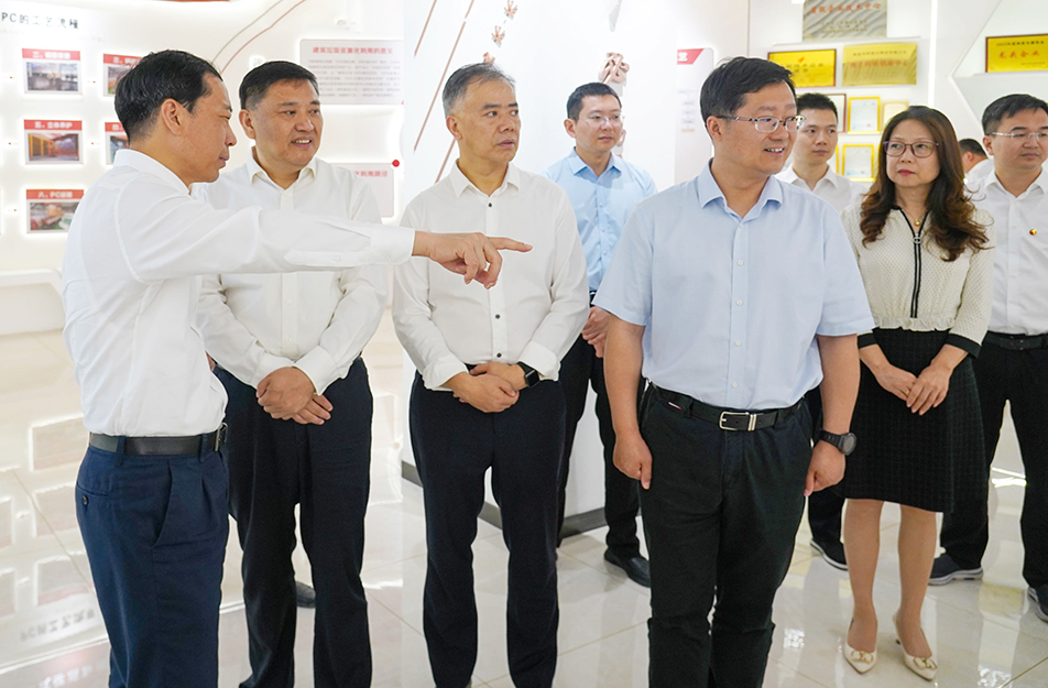 市人大常委會主任李鎮(zhèn)發(fā)率調(diào)研組到公司調(diào)研基層立法聯(lián)系點(diǎn)工作開展情況 市人大常委會主任李鎮(zhèn)發(fā)率調(diào)研組到公司調(diào)研基層立法聯(lián)系點(diǎn)工作開展情況