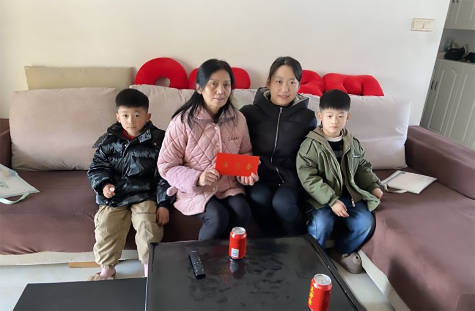 南昌市政建設(shè)集團開展2024年春節(jié)“送溫暖”走訪慰問行動 南昌市政建設(shè)集團開展2024年春節(jié)“送溫暖”走訪慰問行動