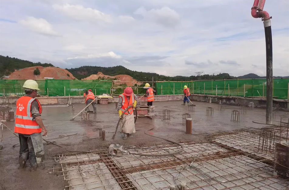 贛州稀金科創(chuàng)城中等職業(yè)技術學校項目全力沖刺 確保秋季新學期交付 贛州稀金科創(chuàng)城中等職業(yè)技術學校項目全力沖刺 確保秋季新學期交付