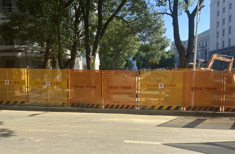 江西財經(jīng)大學(xué)雨污分流項目爭分奪秒搶進度 江西財經(jīng)大學(xué)雨污分流項目爭分奪秒搶進度