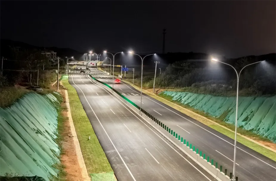 云翔大道項(xiàng)目10月1日正式通車(chē) 7.6公里城市主干道煥新啟用